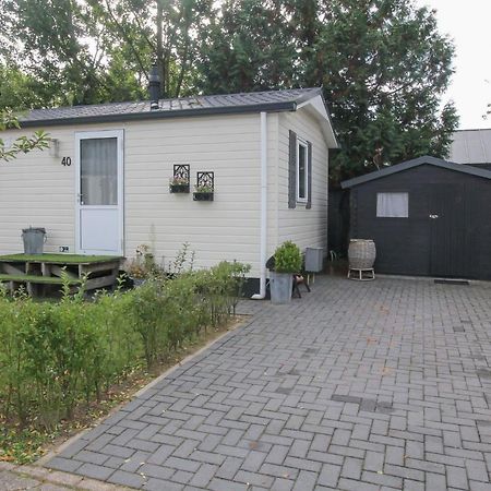 Sfeervol Chalet Op De Veluwe Putten Exteriér fotografie