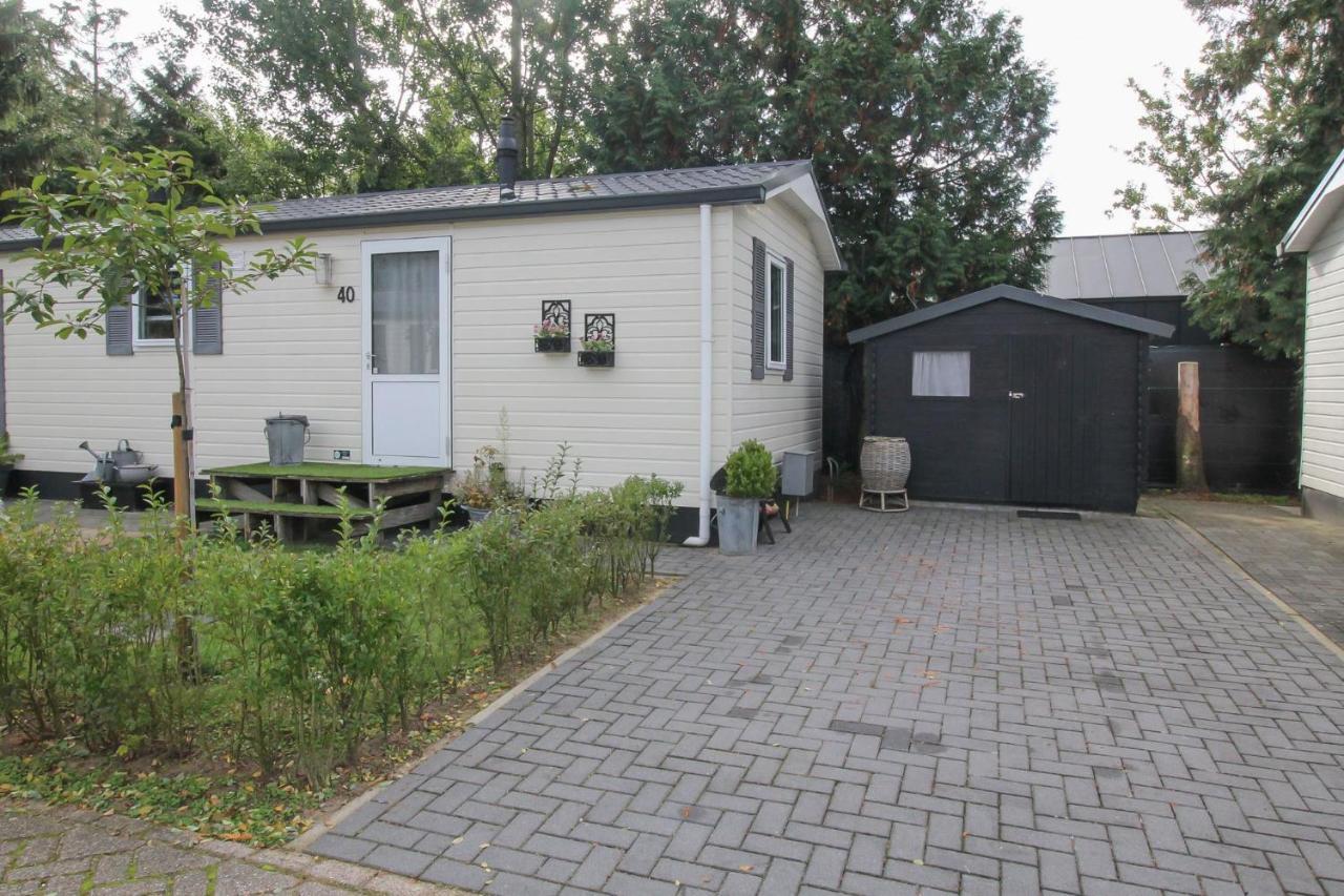 Sfeervol Chalet Op De Veluwe Putten Exteriér fotografie
