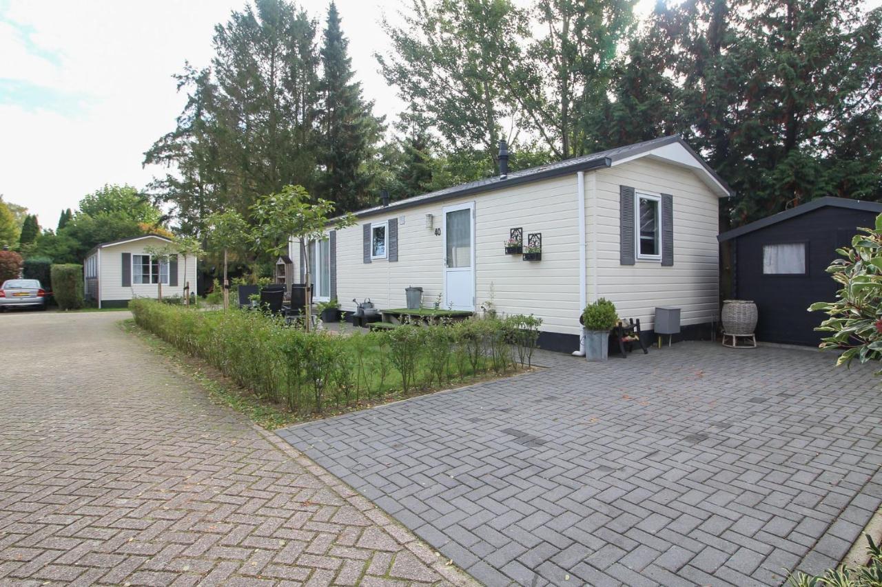 Sfeervol Chalet Op De Veluwe Putten Exteriér fotografie