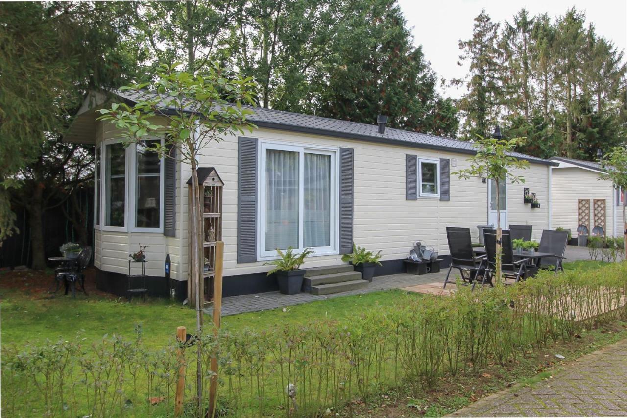Sfeervol Chalet Op De Veluwe Putten Exteriér fotografie