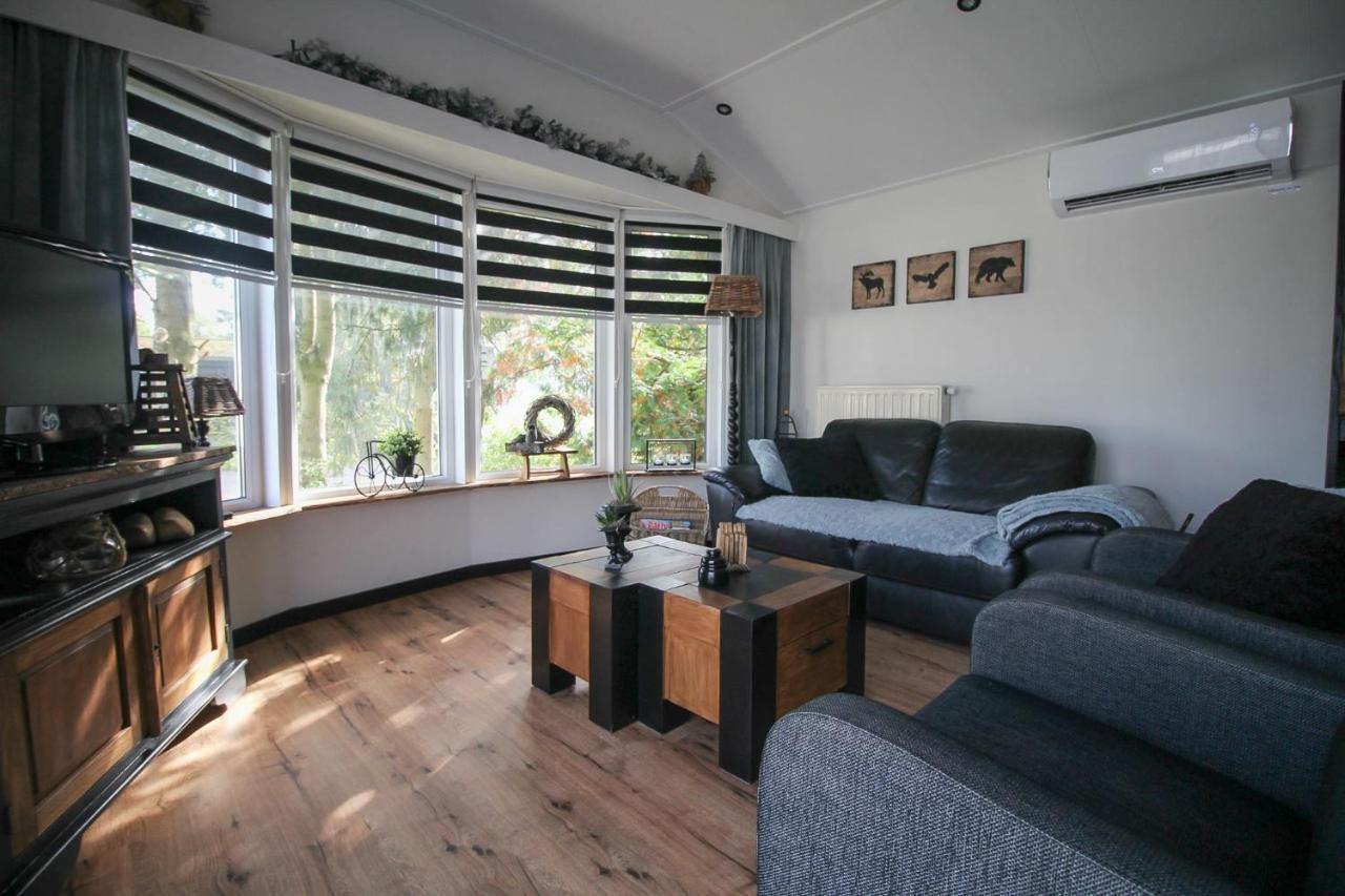 Sfeervol Chalet Op De Veluwe Putten Exteriér fotografie