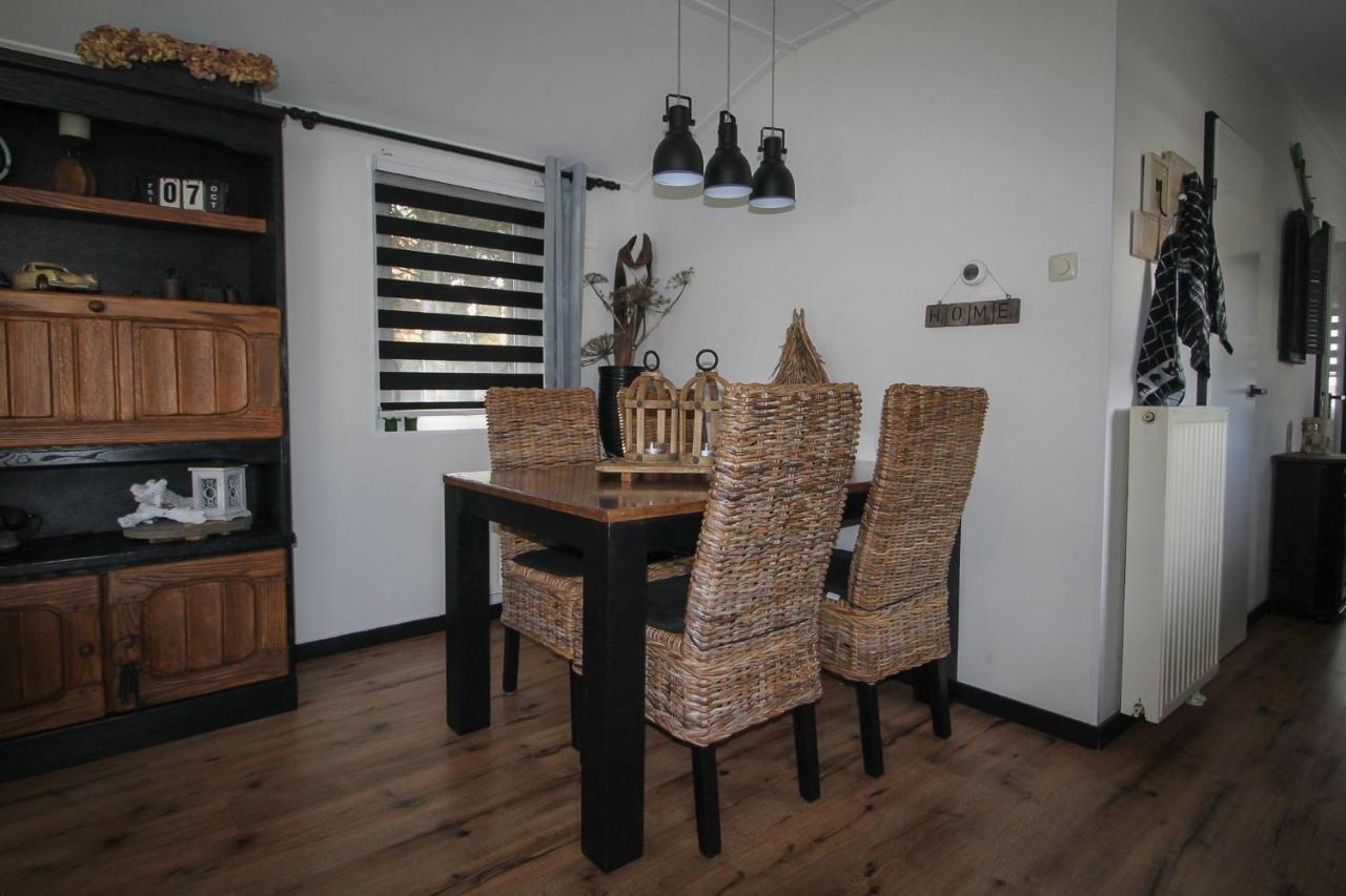 Sfeervol Chalet Op De Veluwe Putten Exteriér fotografie